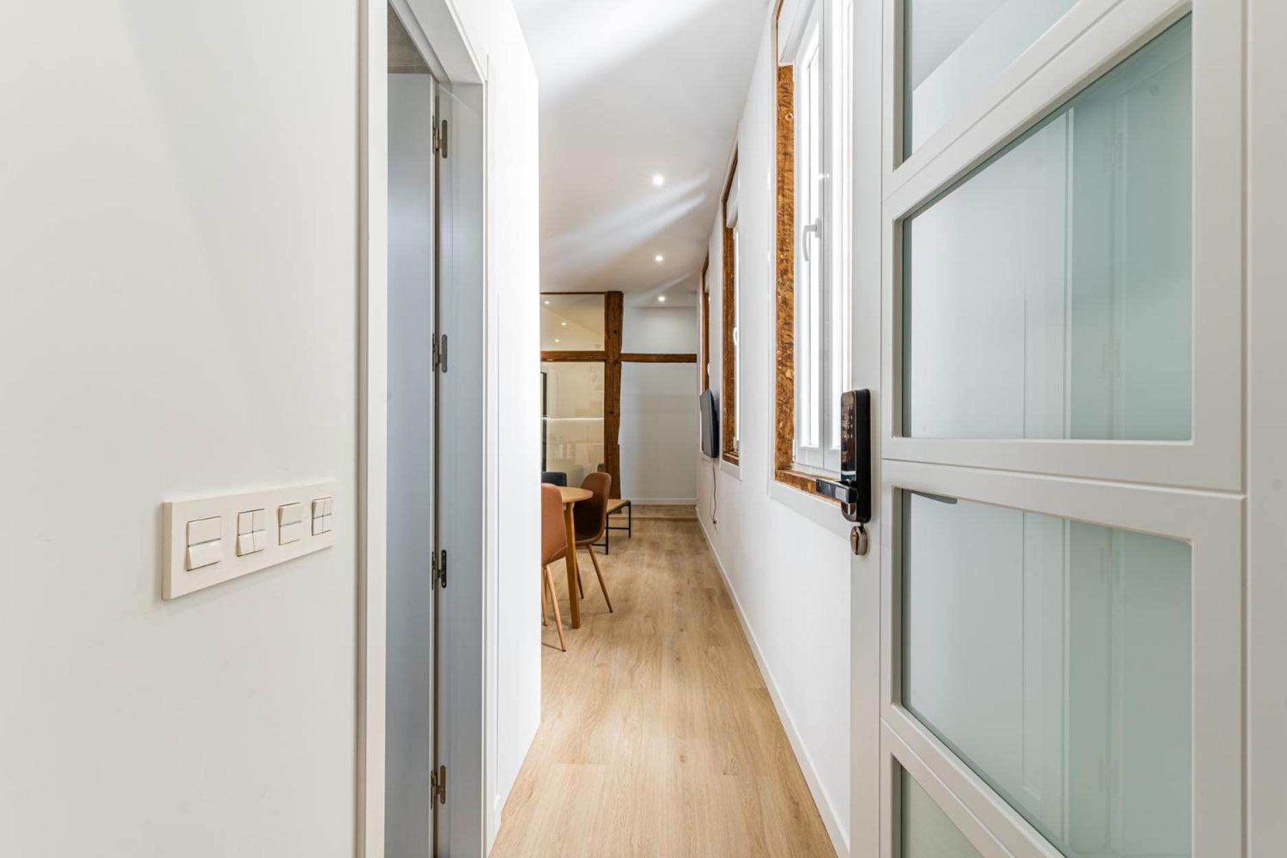 Vr Jeronima Apartments Мадрид Экстерьер фото