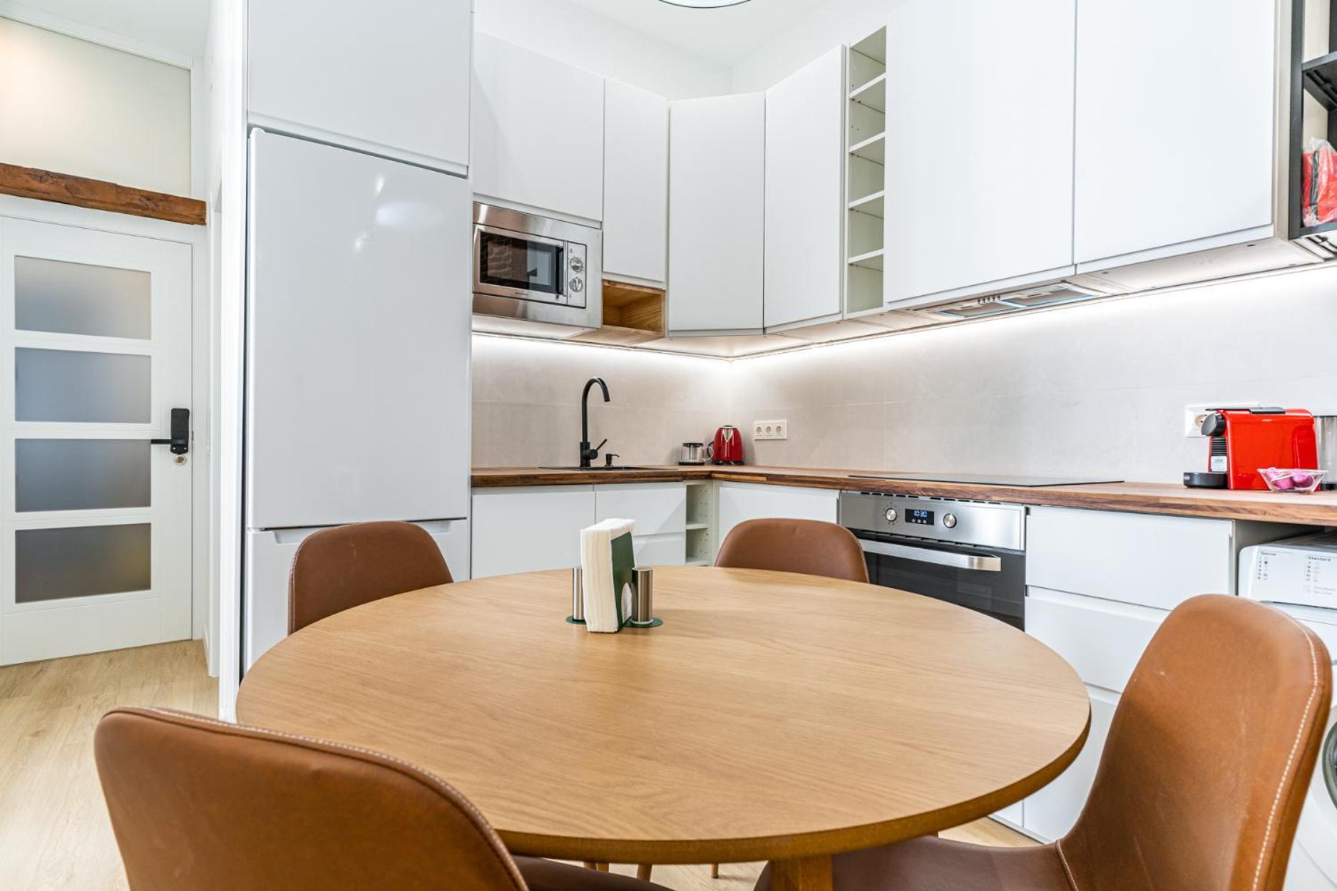 Vr Jeronima Apartments Мадрид Экстерьер фото