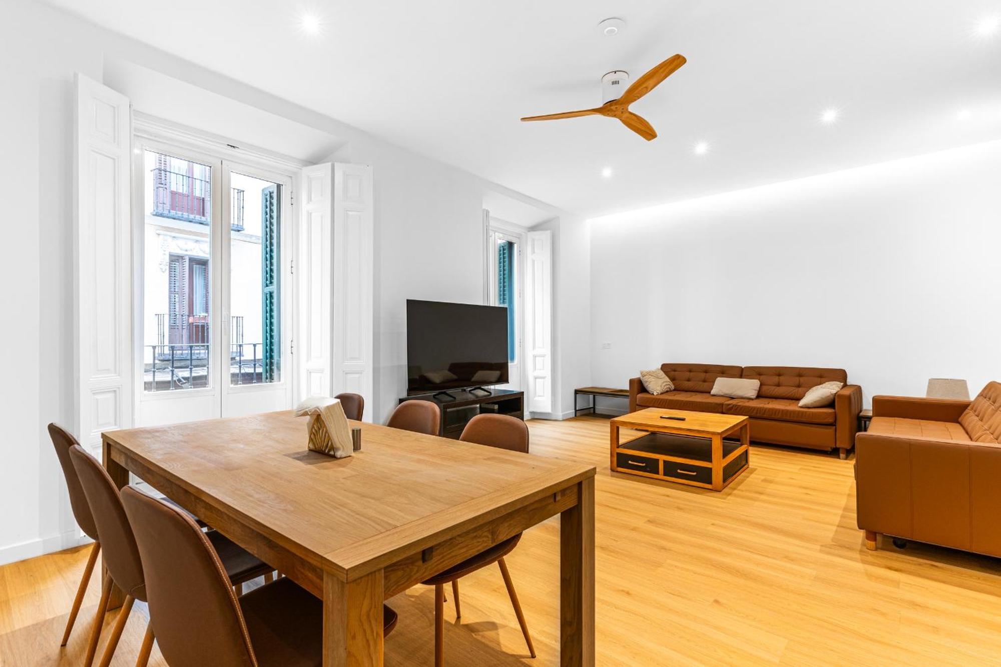 Vr Jeronima Apartments Мадрид Экстерьер фото