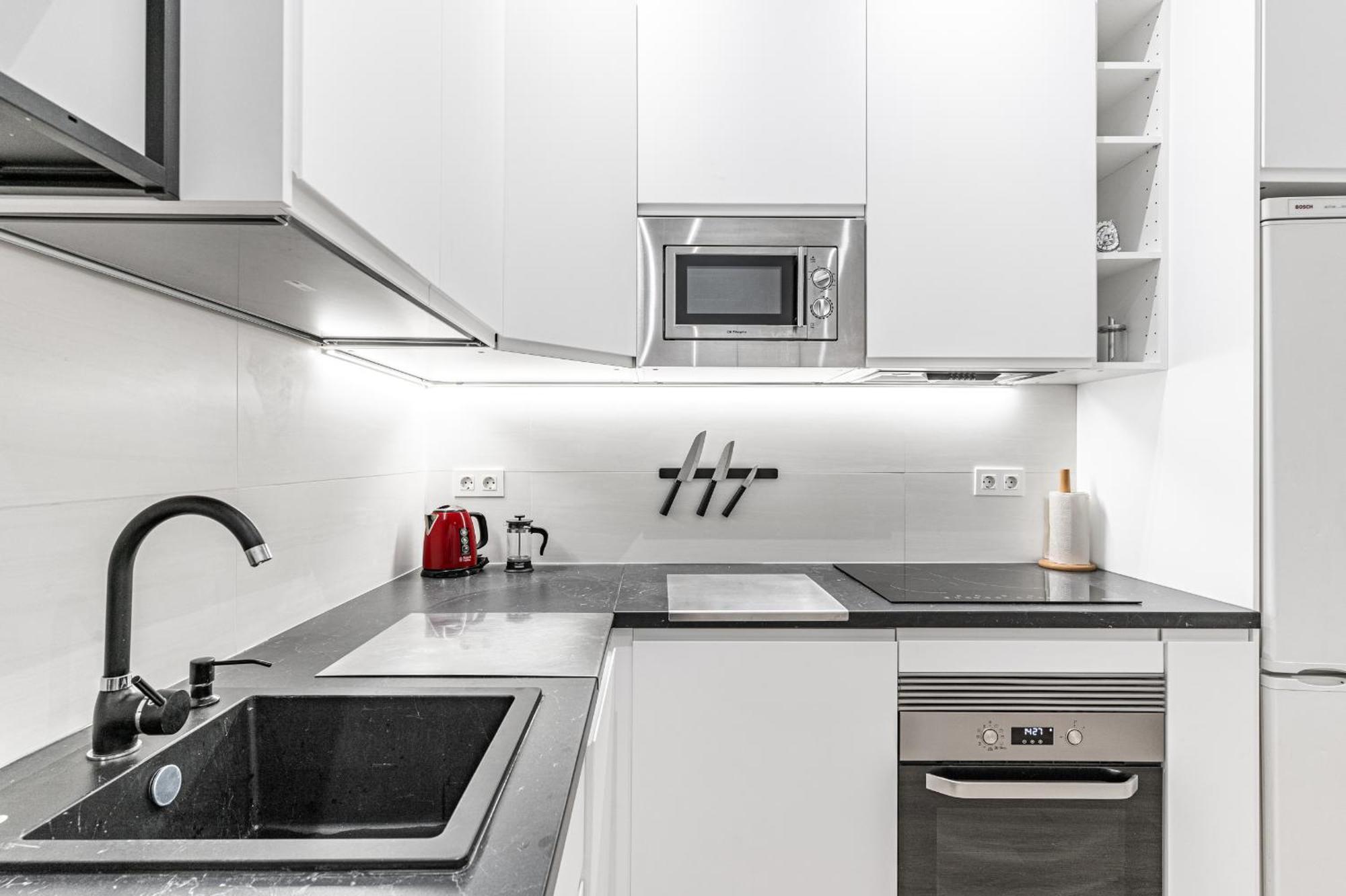 Vr Jeronima Apartments Мадрид Экстерьер фото