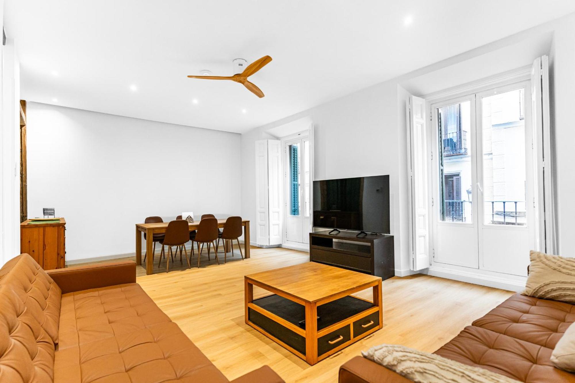 Vr Jeronima Apartments Мадрид Экстерьер фото