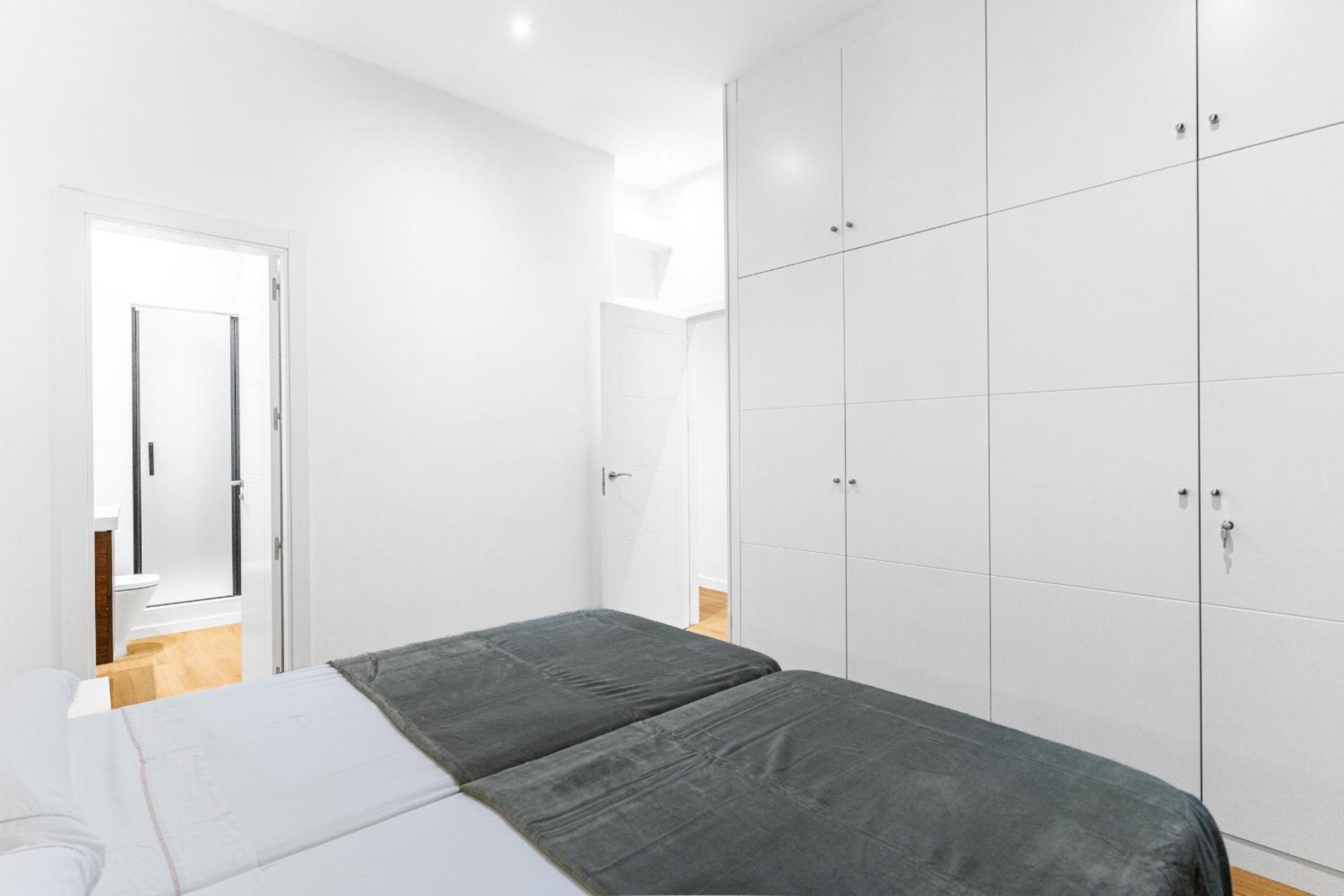 Vr Jeronima Apartments Мадрид Экстерьер фото